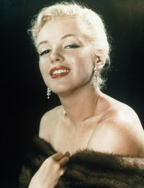Marilyn Monroe In Mink Fur Fur Goddess Hollywood Furs